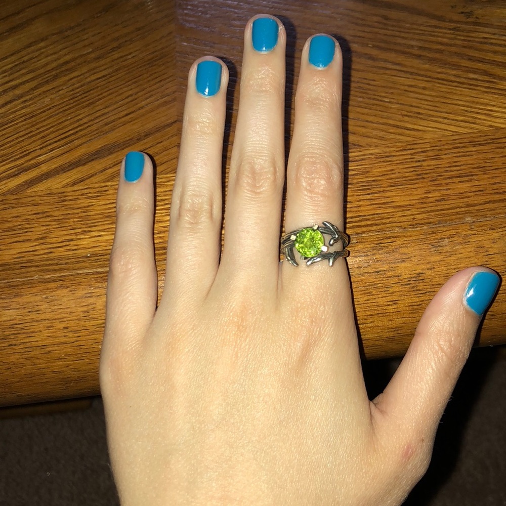 NWOT Artisan sterling silver peridot twig ring - Picture 6 of 6